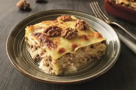 Lasagna bianca con noci